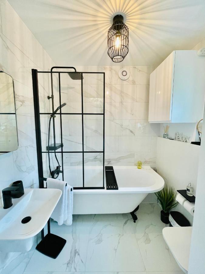 Cotswold Chic Retreats "Cloud Nine" Central Chipping Campden-Parking-Garden Luaran gambar